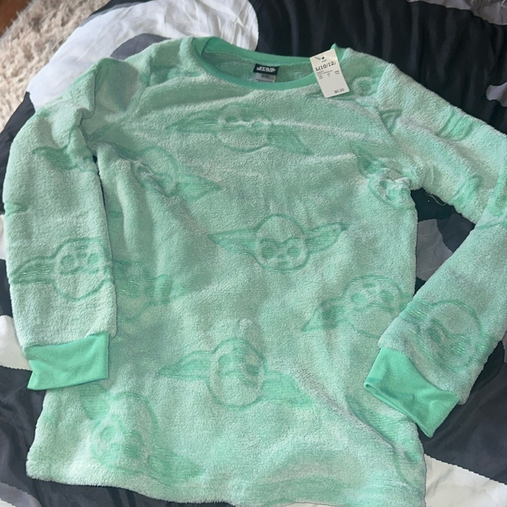 Kids soft yoda top shirt pullover mint green L 10/12 new nwt Star Wars